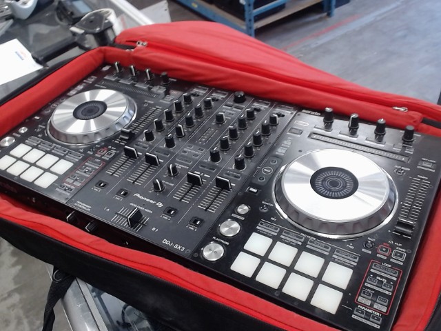 Table de dj+fil+case(4channel)serato