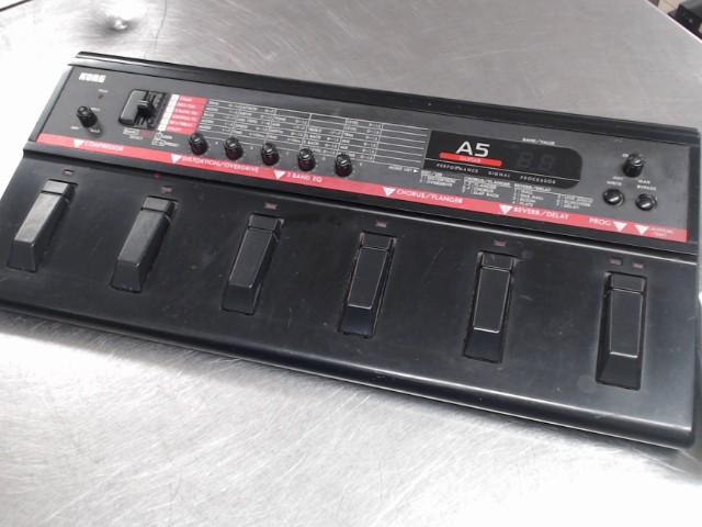 Pedal guitar vintage korg avec power