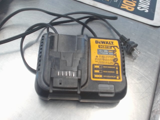 Chargeur dewalt tag faroc