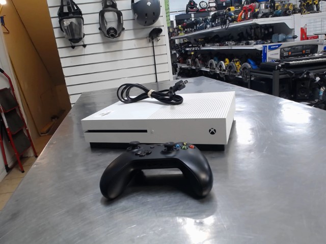 Xbox one s 500gb + manette + fil
