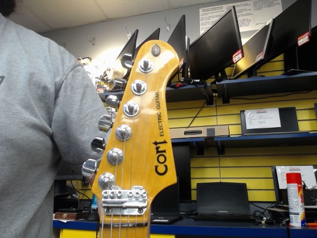 Electric guitare couleur bois + case