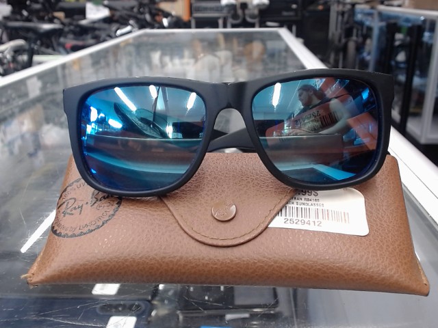 Black sunglasses