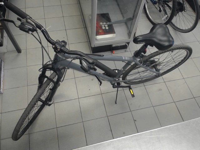 Velo de montagne (missing left break)