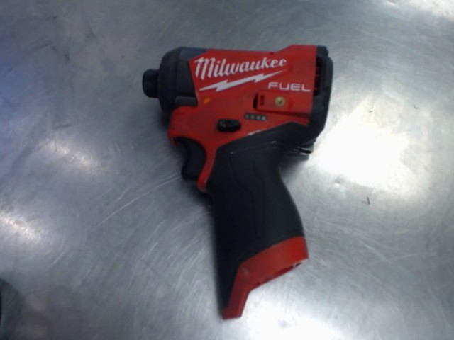 Impact driver milwaukee 12v