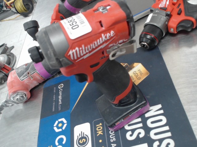 Impact driver avec batterie