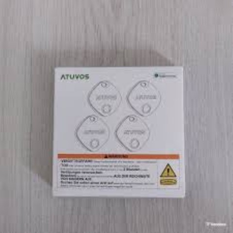 4 pack gps tags new in box