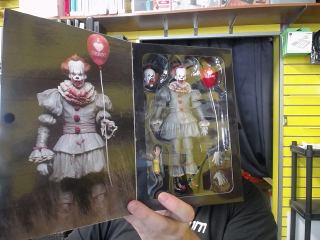 Figurine it neca i love derry