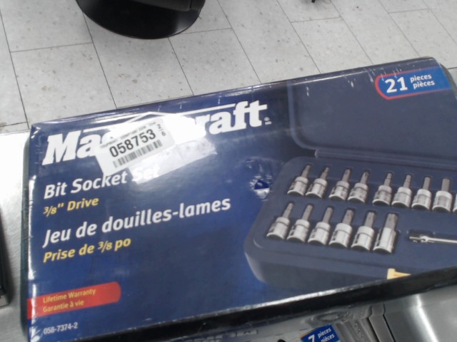 Bit socket set 3/8 drive