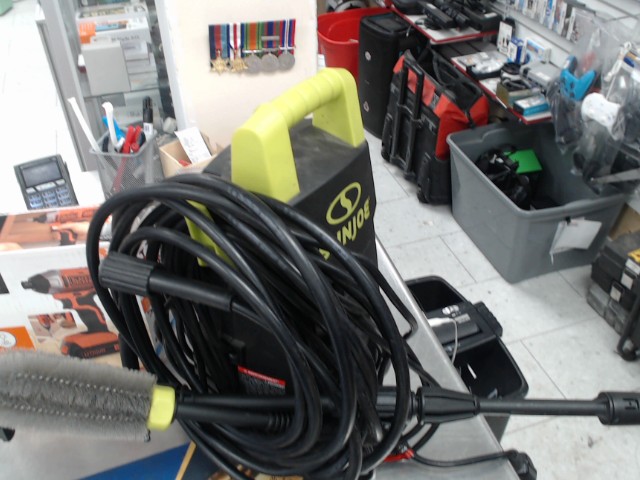 Pressure washer