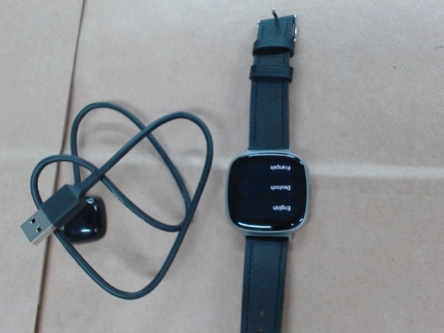 Montre sportif versa 4+ch