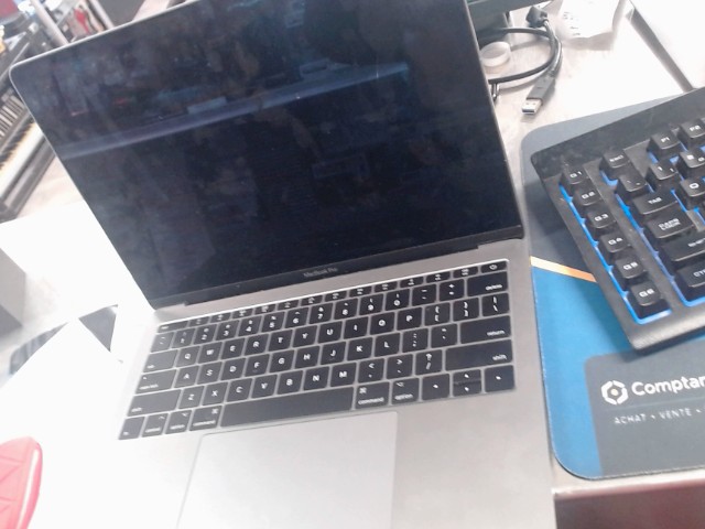 Macbook pro  13inch 2016 avec chargeur