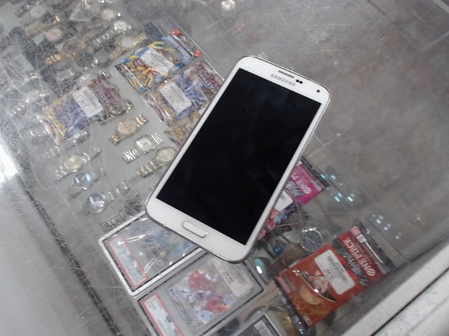 Cellulaire 32gb no chrg/case (bell)