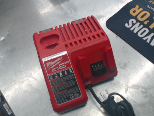 Chargeur milwaukee m12/m18