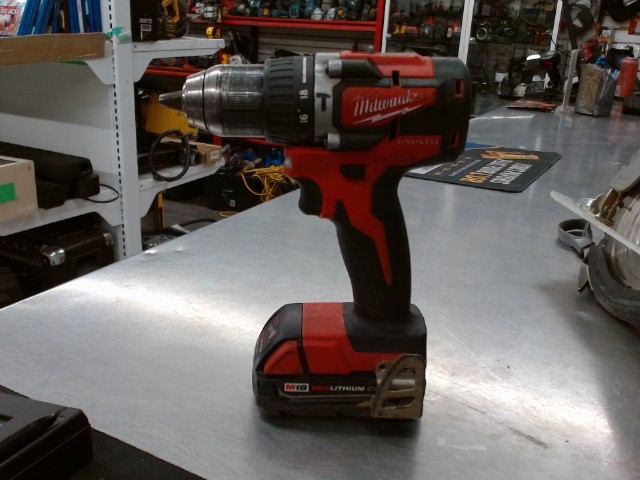 Drill milwaukee brushless avec batterie