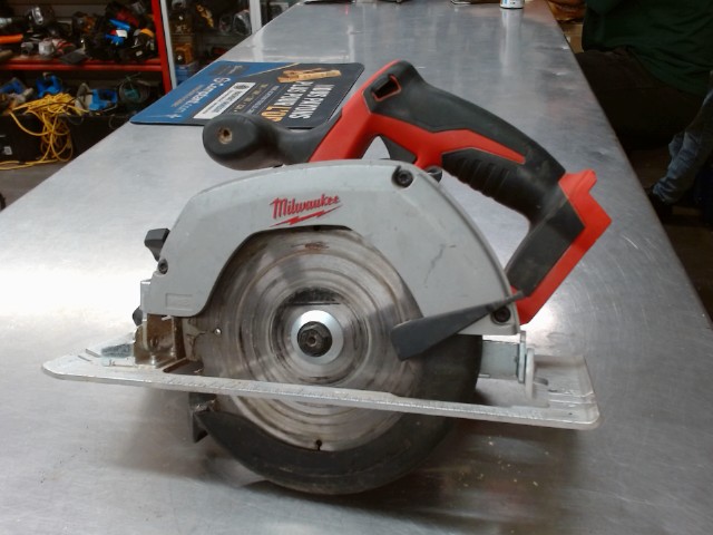 Scie ronde milwaukee a batt