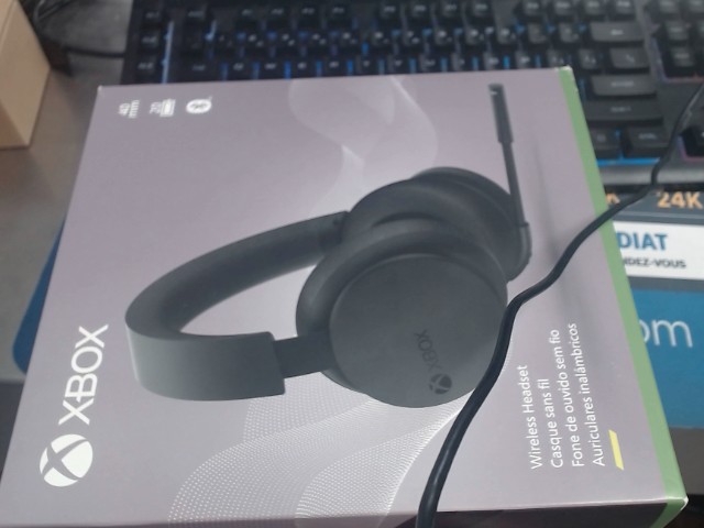 Wireless headset