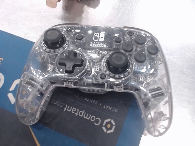 Manette de switch transparent