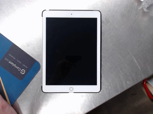 Ipad 6th gen 128gb+cable