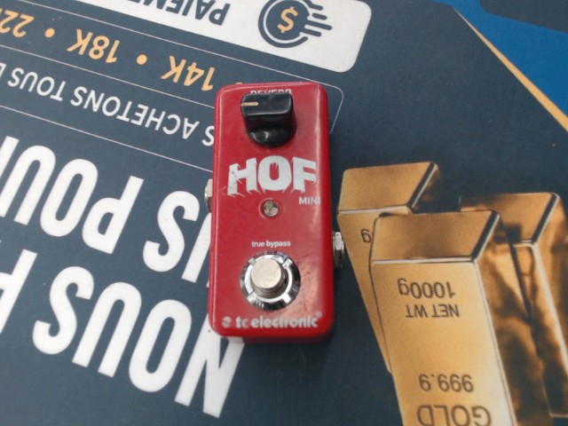 Pedale de reverb rouge