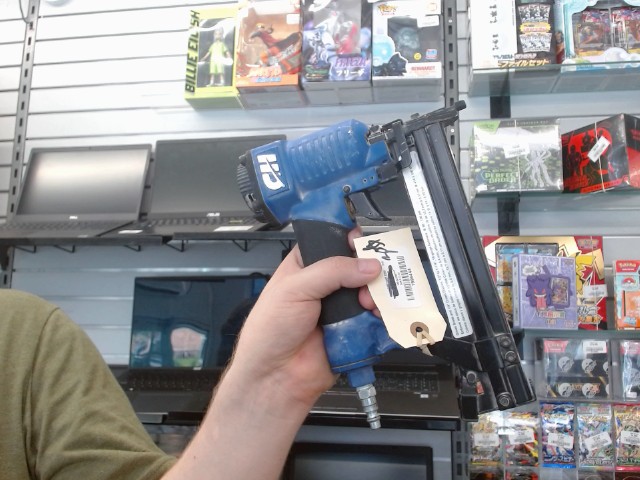 Gun a clou