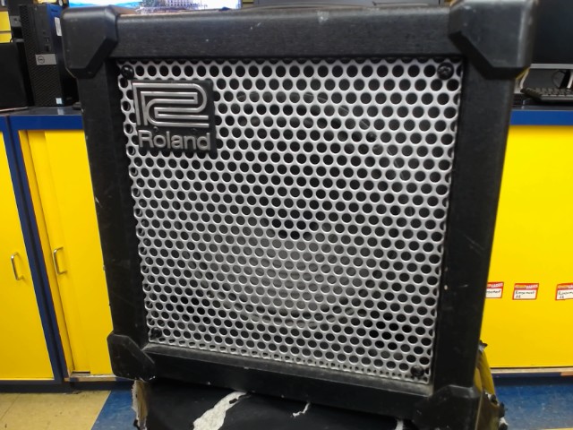 Roland cube 15 xl amp de guitar