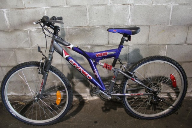 Velo bleu dyno 21 vitesse
