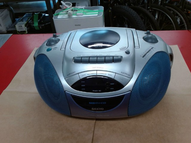 Radio bassxpander