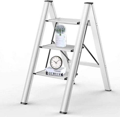 Small no brand ladder