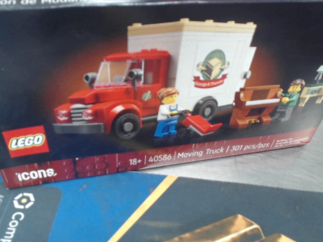 Lego moving truck