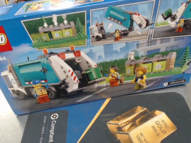 Lego recycling truck