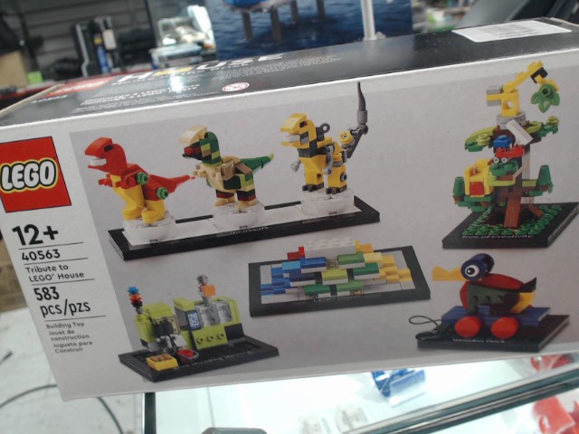 Lego house commemorative set