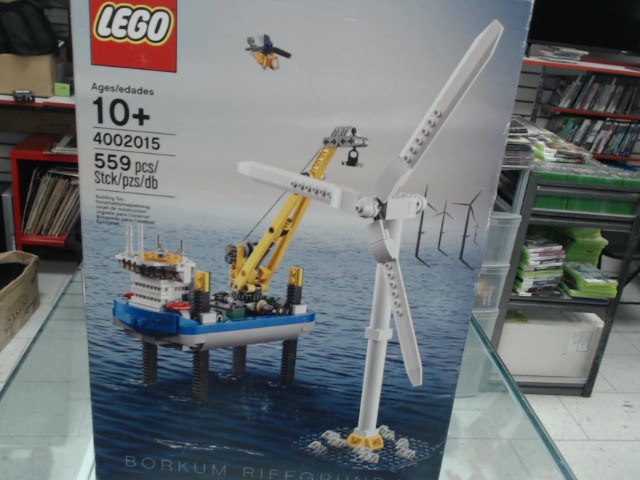 Lego employee gift oil rig