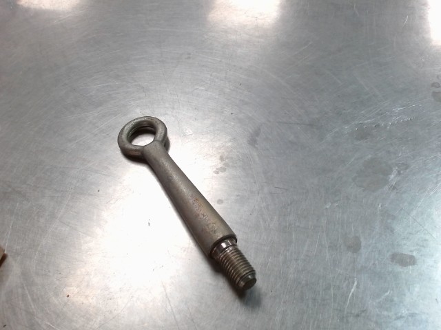 Crochet de remorquage pour pare chocs