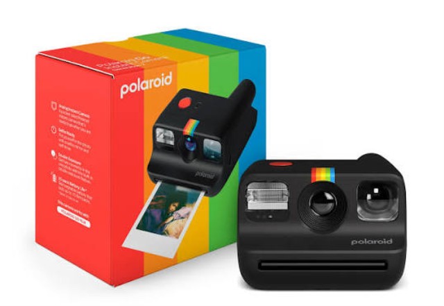 Instant camera