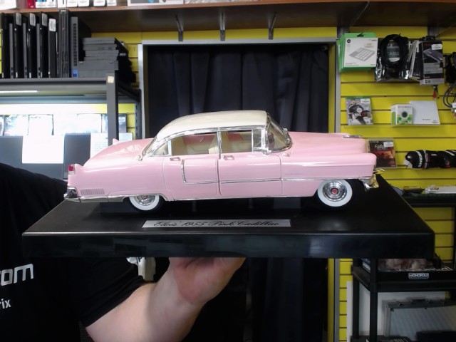 Elvis 1955 pink cadillac fait en 1995