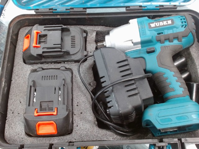 Impact schock avec 2 batt et chargeur