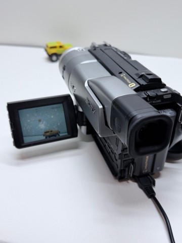 Camcorder +acc +sac