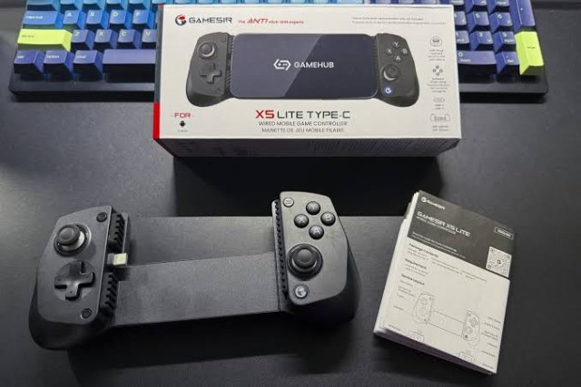 Game pad pour telephone