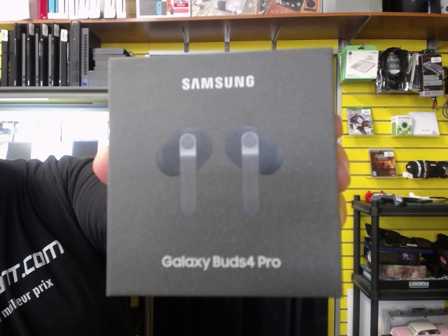 Samsung galaxy buds4 pro comme neuve bte
