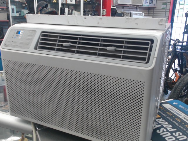 Air climatise 10 000 btu