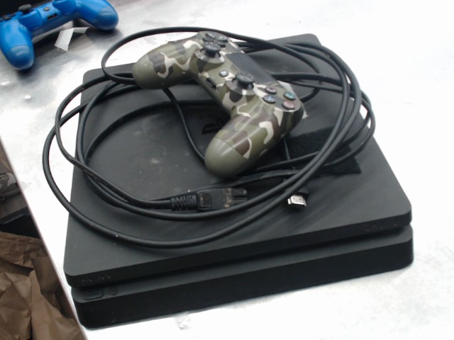 Console ps4 velcro dessu manette camo