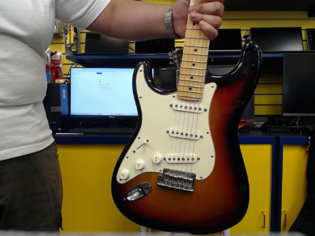 Fender usa left handed stratocaster 2008