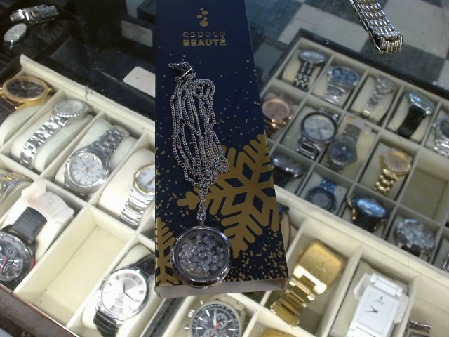 Collier stainless espace beaut�