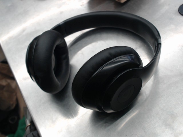 Beats studio pro black w usb c