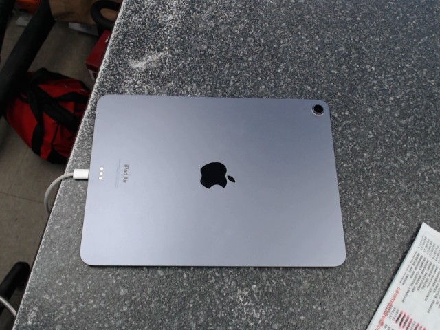Ipad air 5th gen