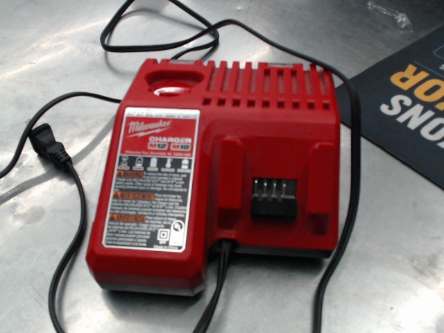 Chargeur milwaukee m12/m18