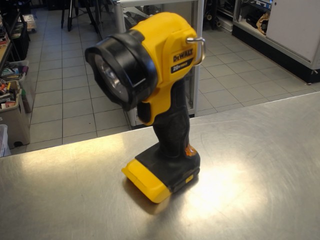 Lumiere dewalt