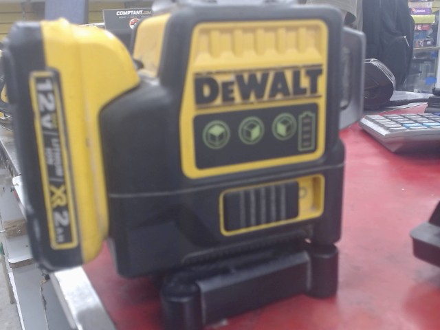 Laser dewalt avec batterie