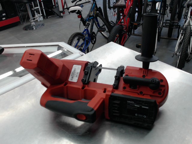 Scie a ruban hilti