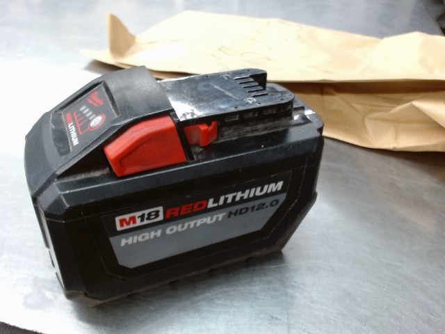 Batterie milwaukee 12ah